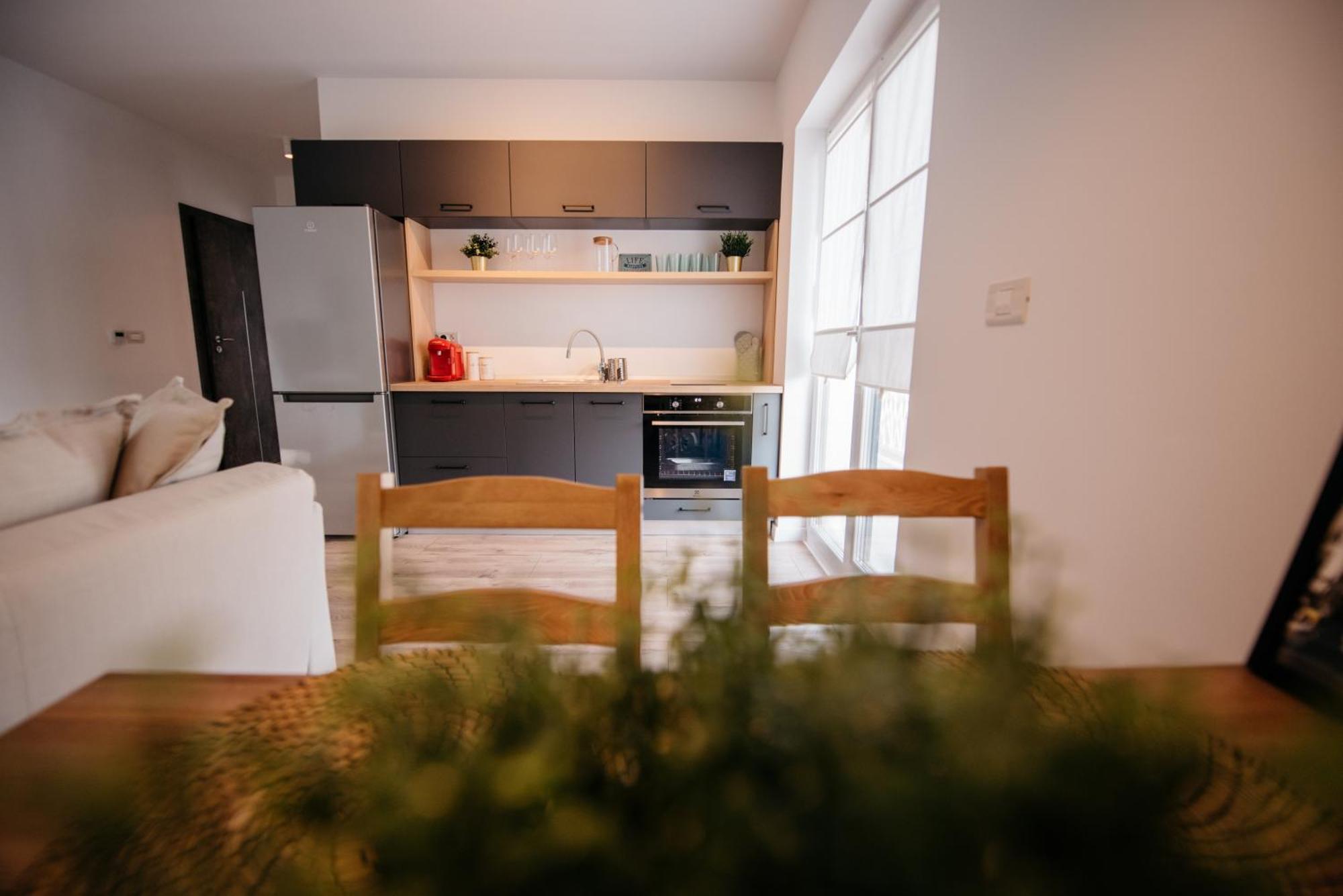 Nuez Apartments Dumbravita  Dış mekan fotoğraf