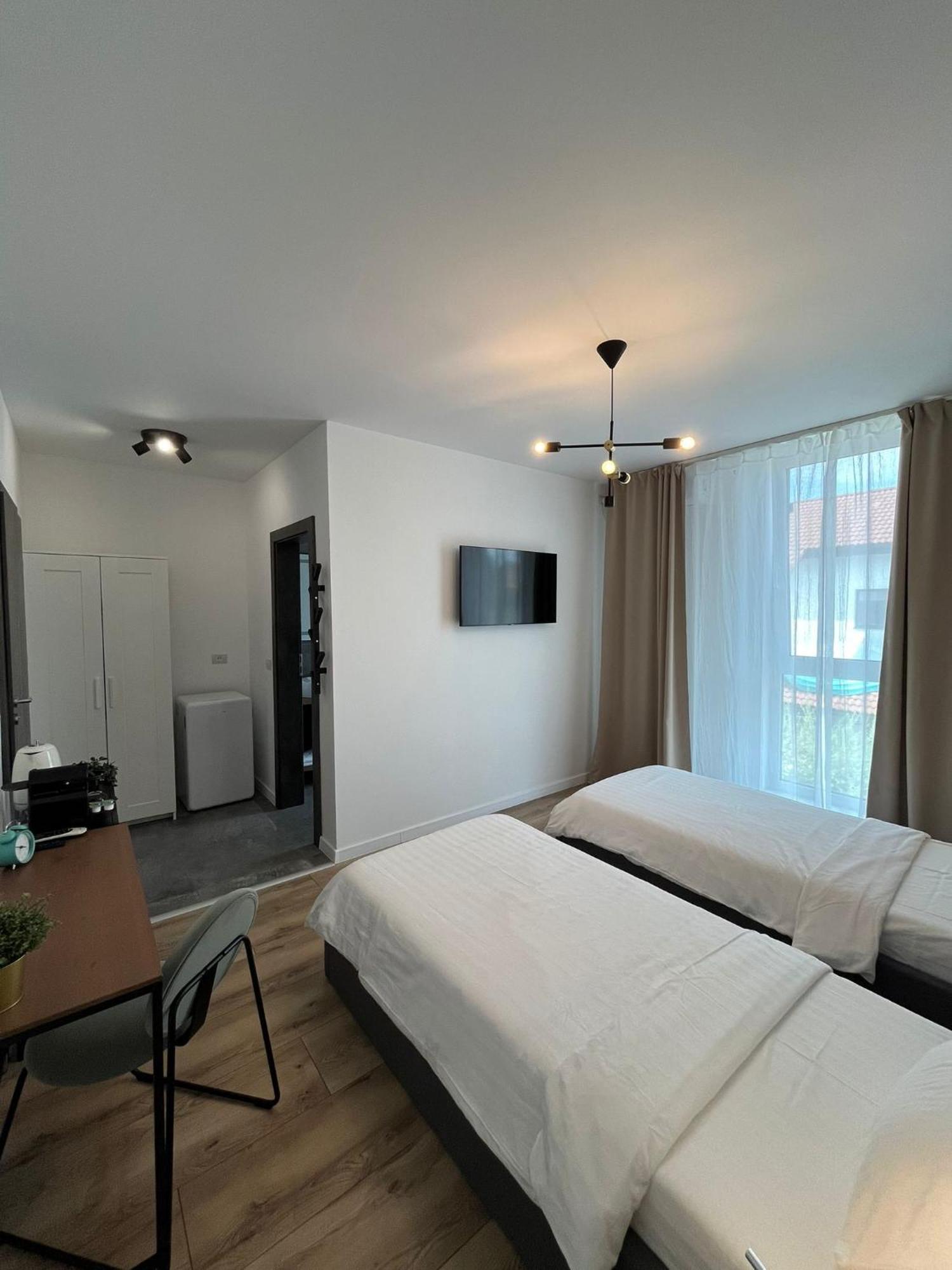 Nuez Apartments Dumbravita  Dış mekan fotoğraf
